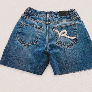 Vintage Y2K roca wear cut off embroidered logo patch long Jean denim shorts men